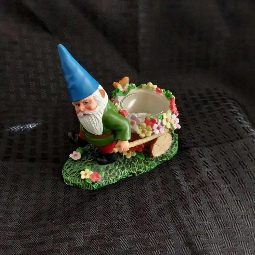 Yankee Candle Gnome‎ with Wheelbarrow
